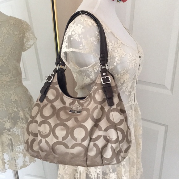Coach Handbags - Coach shoulder bag